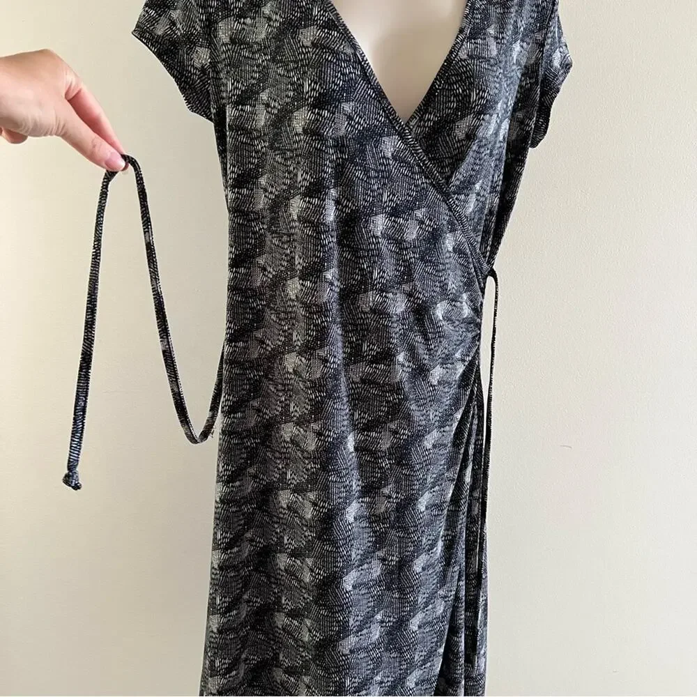 Surplice Dress Size Small Worthington Stretch V Neck Short Sleeve Midi - Picture 5 of 9